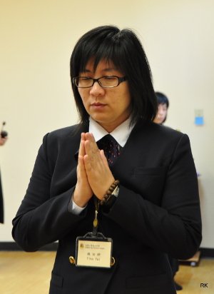 等待九年，終於穿上大禮服